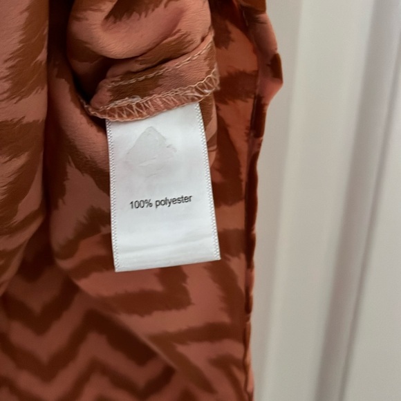 Maurice’s Atwood Sleeveless Blouse Pink Zig Zag Print 4X - Picture 4 of 5